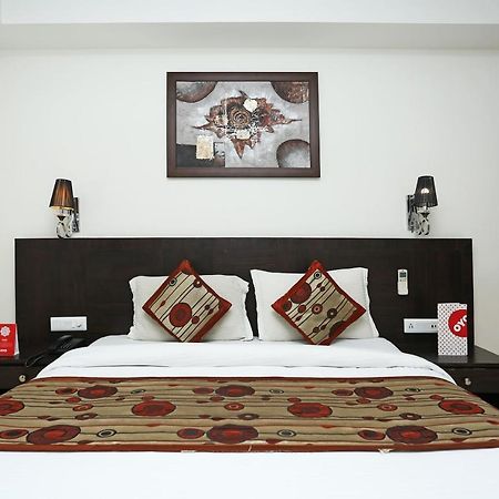 Capital O 3600 Hotel Royal Windsor Kāthgodām Buitenkant foto